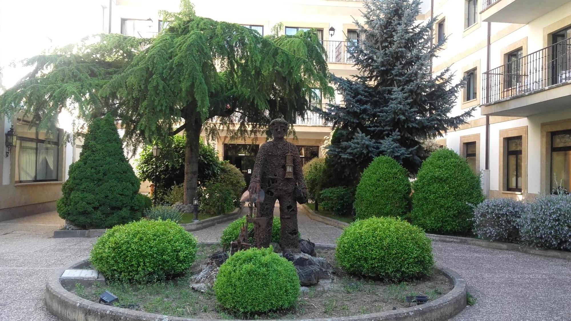 Balneario De Ledesma Hotel Vega de Tirados ภายนอก รูปภาพ
