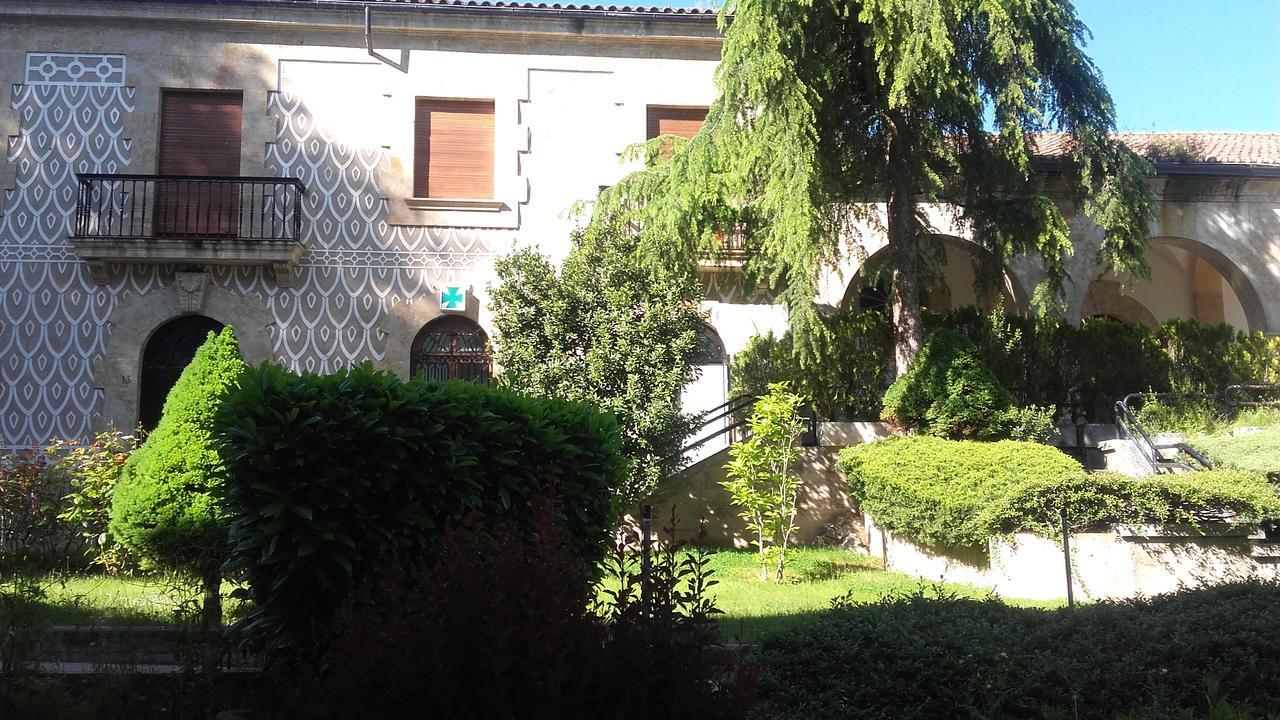 Balneario De Ledesma Hotel Vega de Tirados ภายนอก รูปภาพ