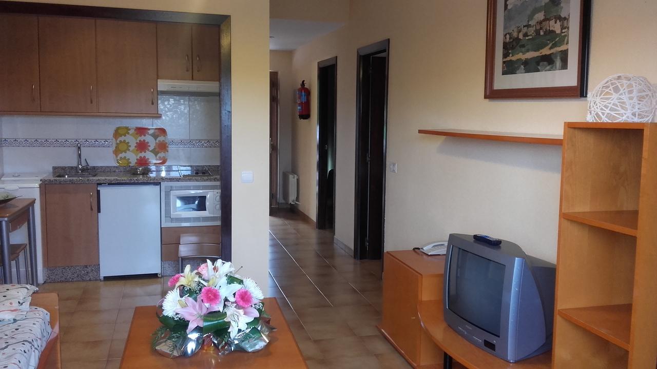 Balneario De Ledesma Hotel Vega de Tirados ภายนอก รูปภาพ