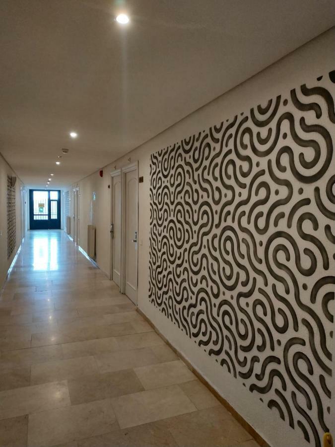 Balneario De Ledesma Hotel Vega de Tirados ภายนอก รูปภาพ